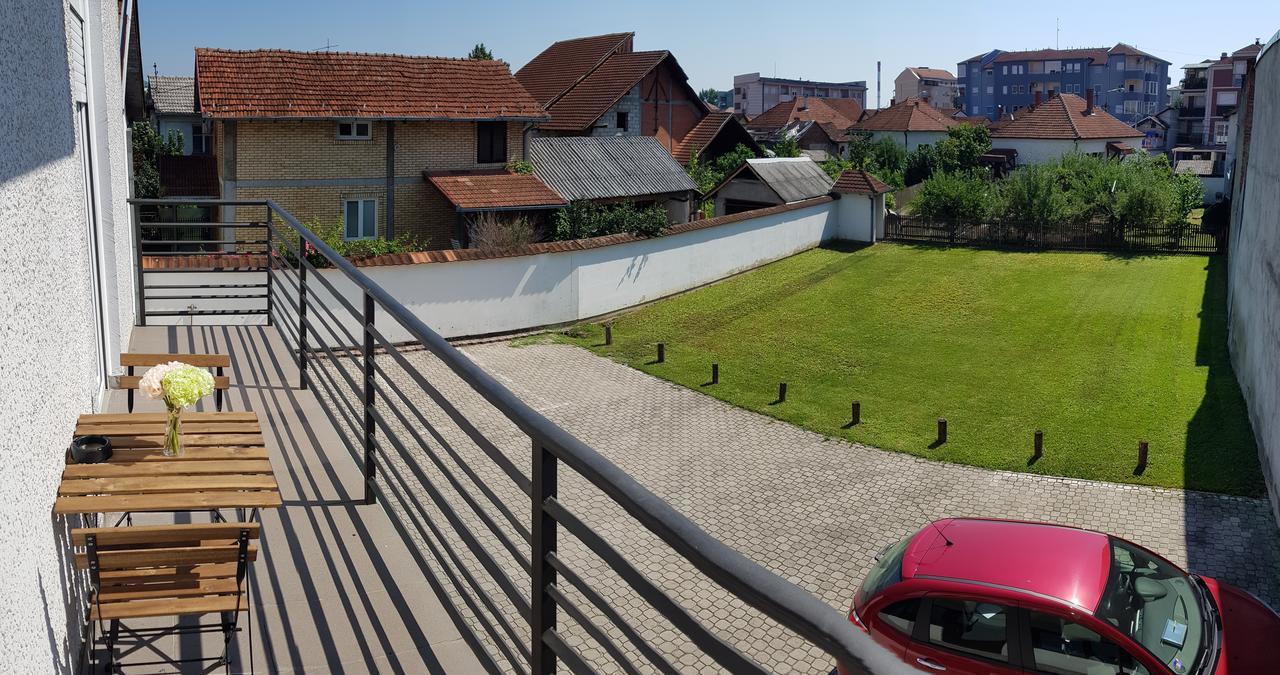 Apartments Spring Čačak Exteriör bild